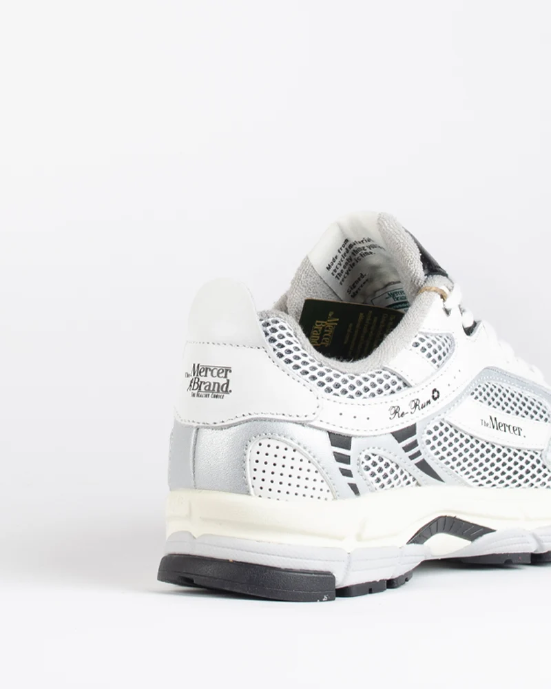 Runnings white black mercer