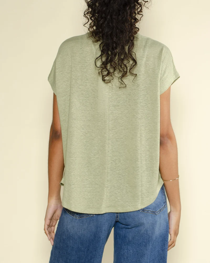 Tee shirt not shy