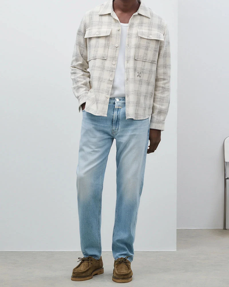 Jean closed
