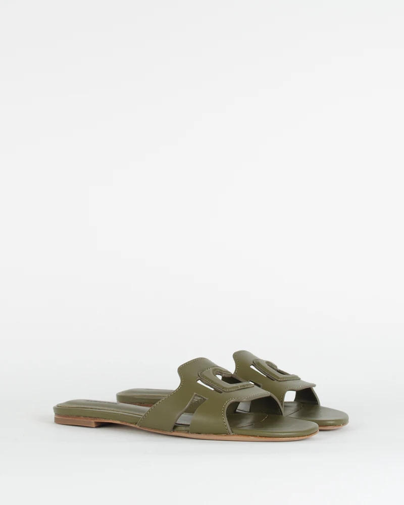 Mules plates lola cruz