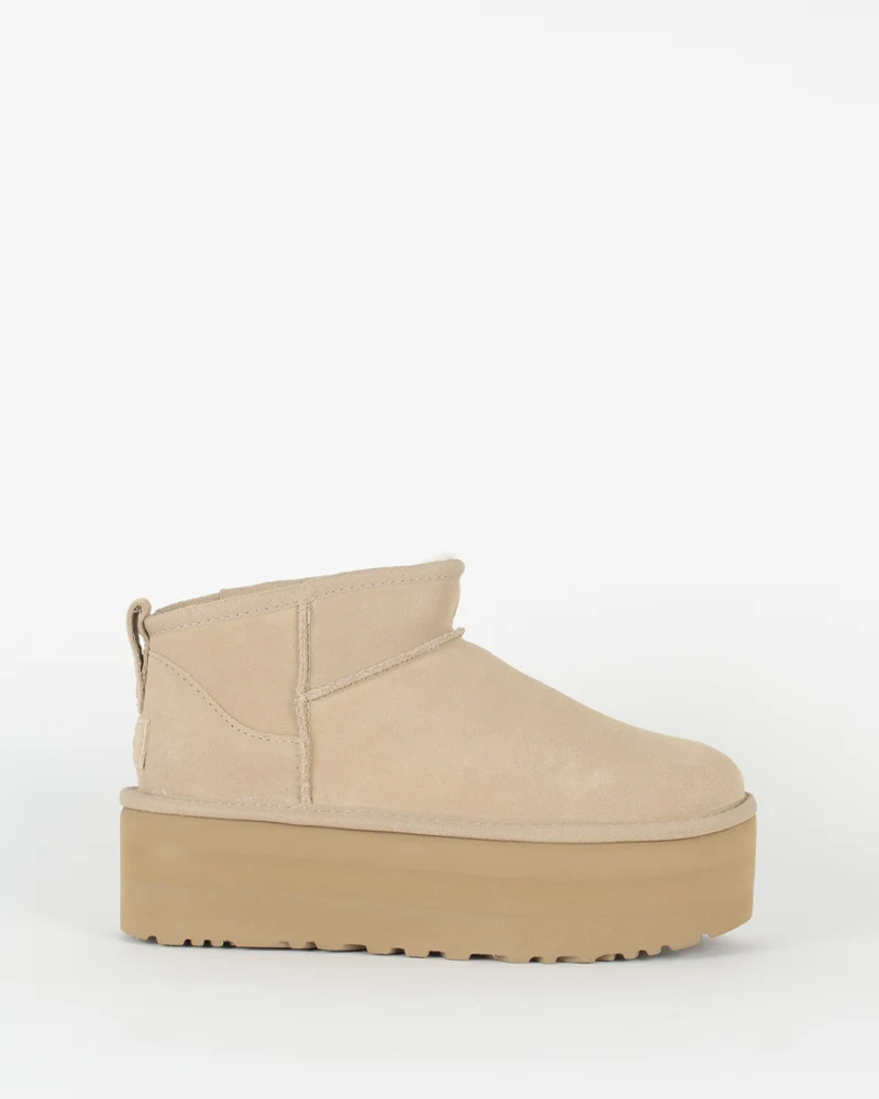 Boots classic ultra mini platform ugg