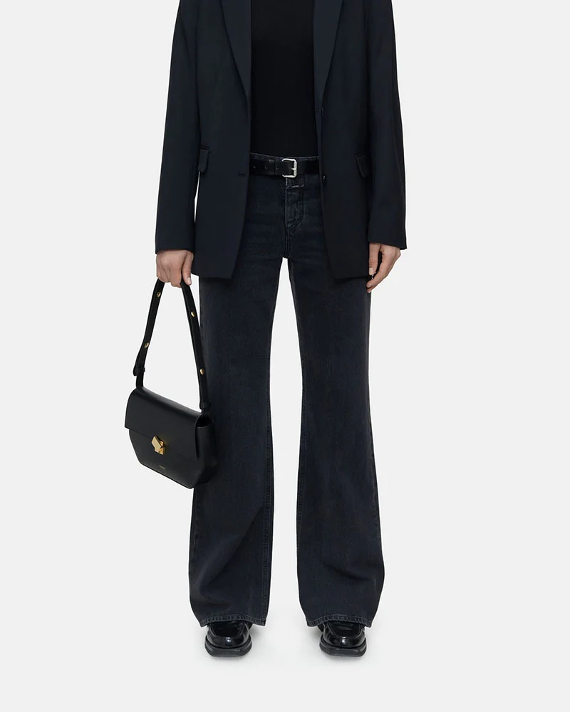 Jean gillan closed women