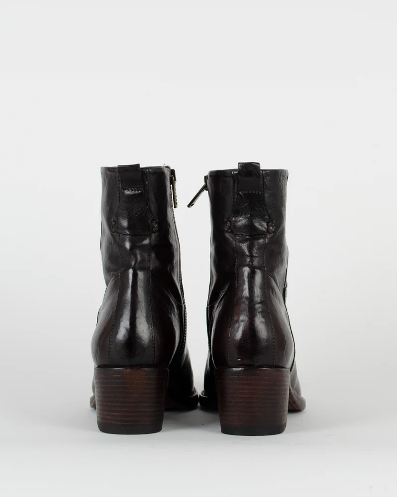 Boots king tartufoli