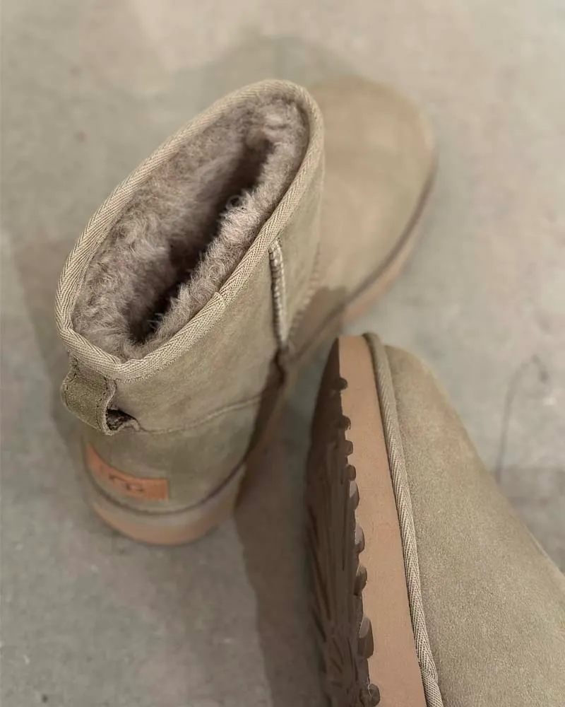 Boots classic mini ugg