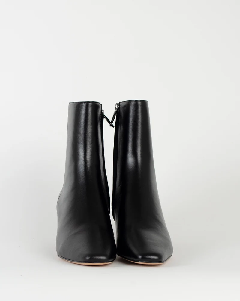 Boots lola cruz