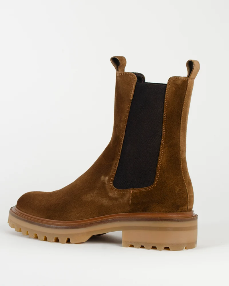 Boots billi bi