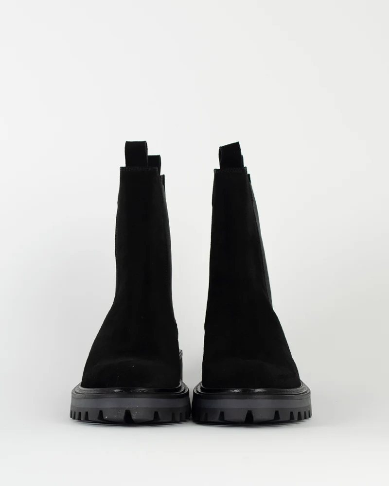 Boots billi bi