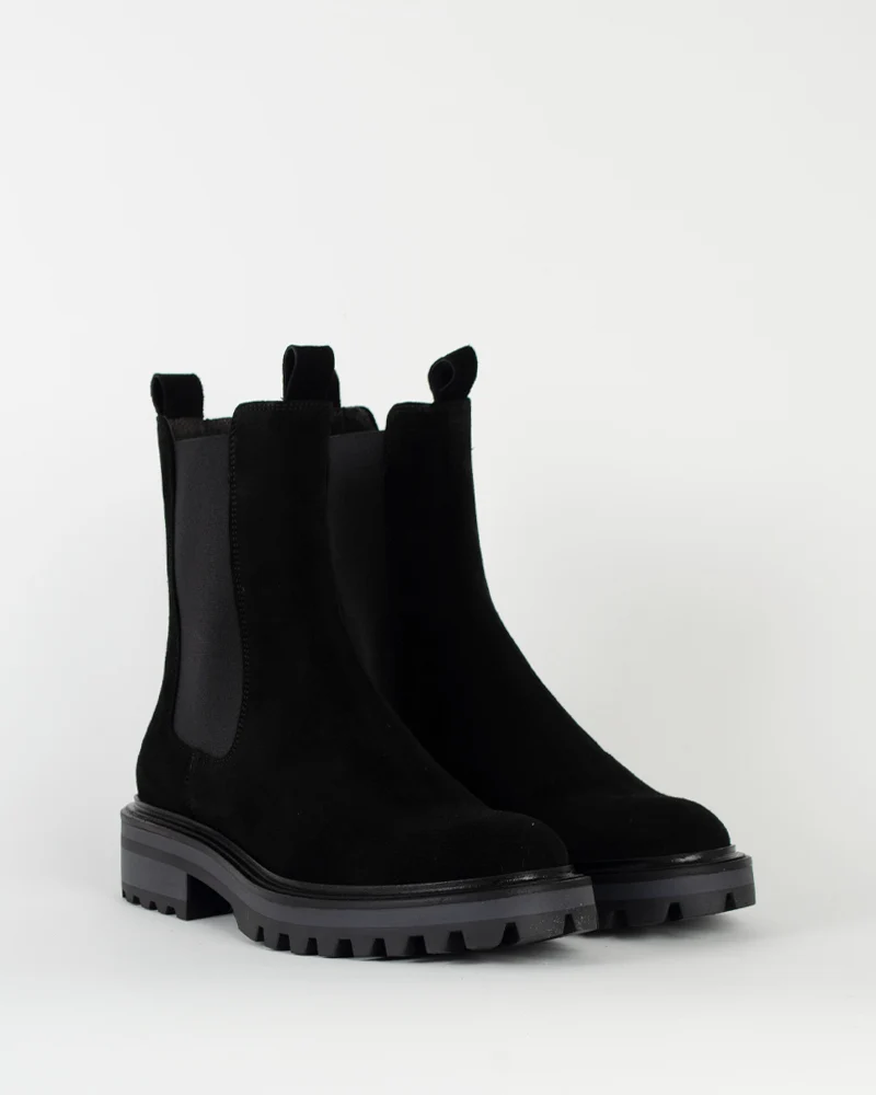 Boots billi bi