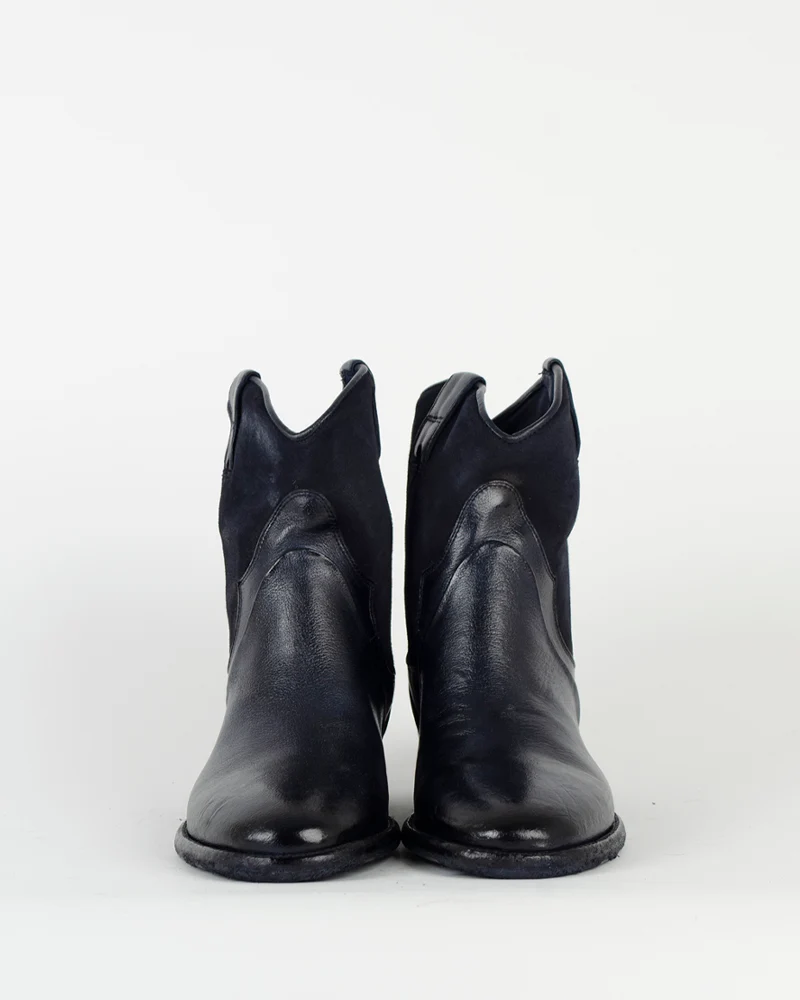 Boots jo ghost
