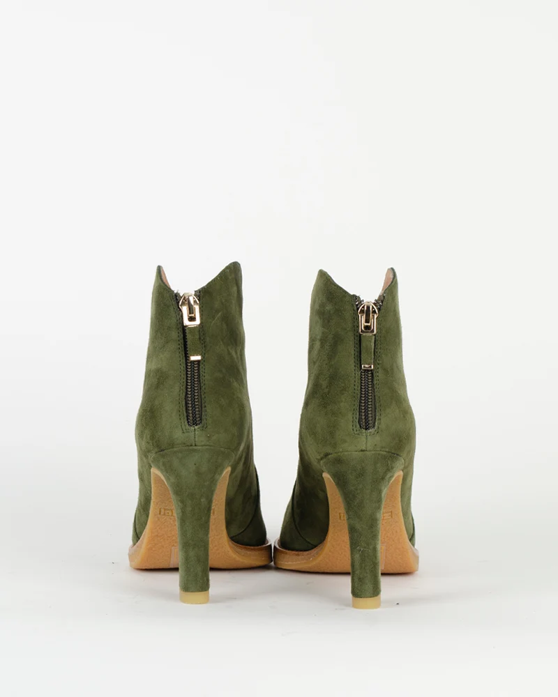 Boots lola cruz