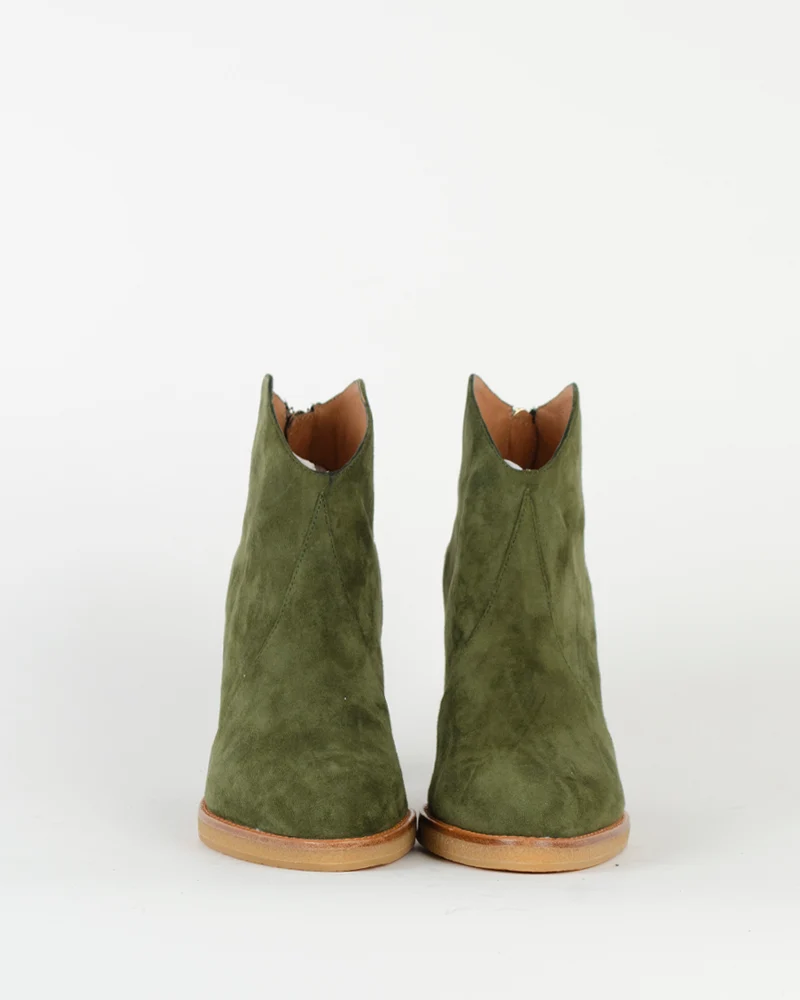 Boots lola cruz