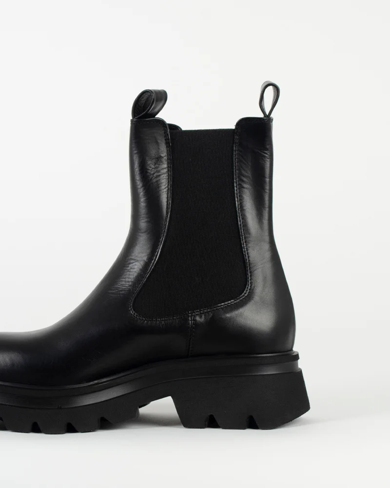 Boots elena iachi