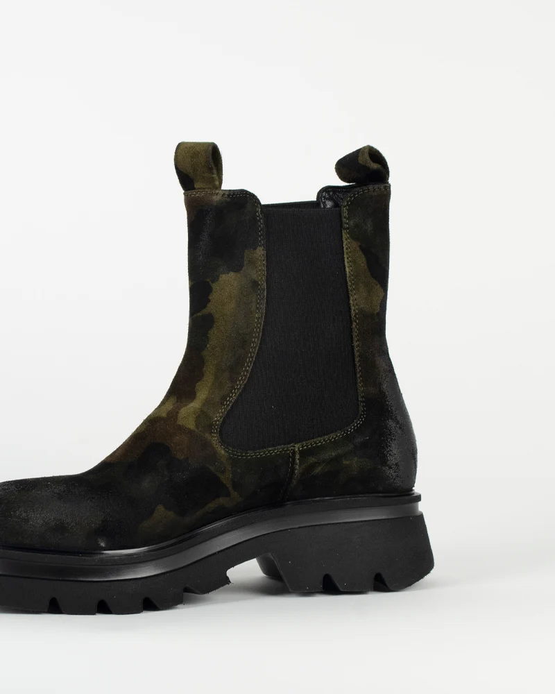 Boots elena iachi