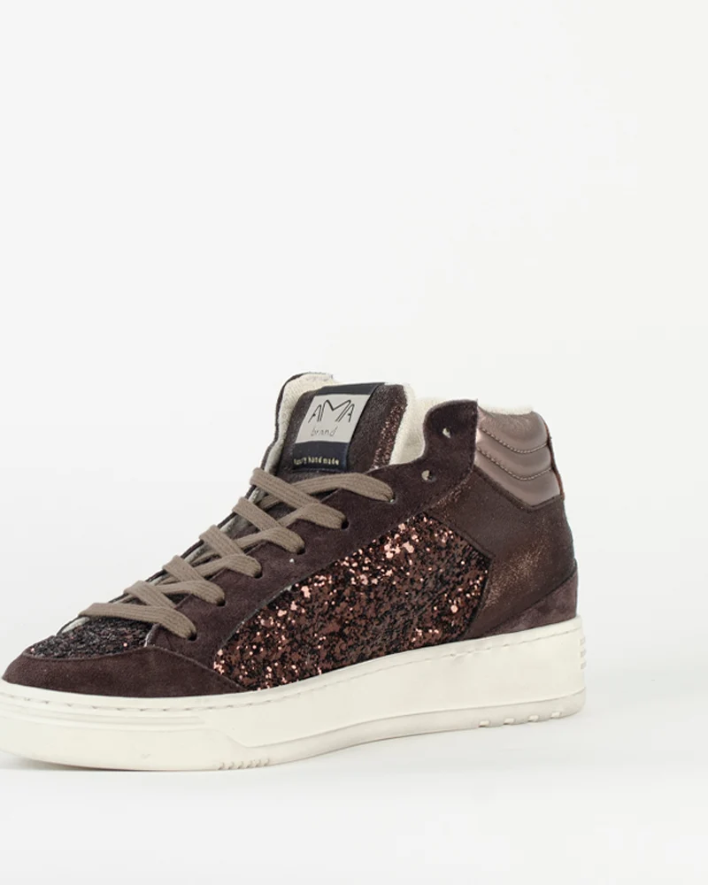 Baskets ama brand women