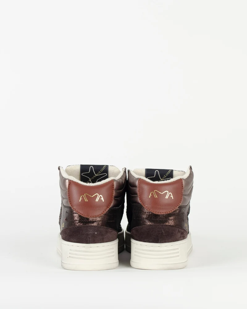 Baskets ama brand women