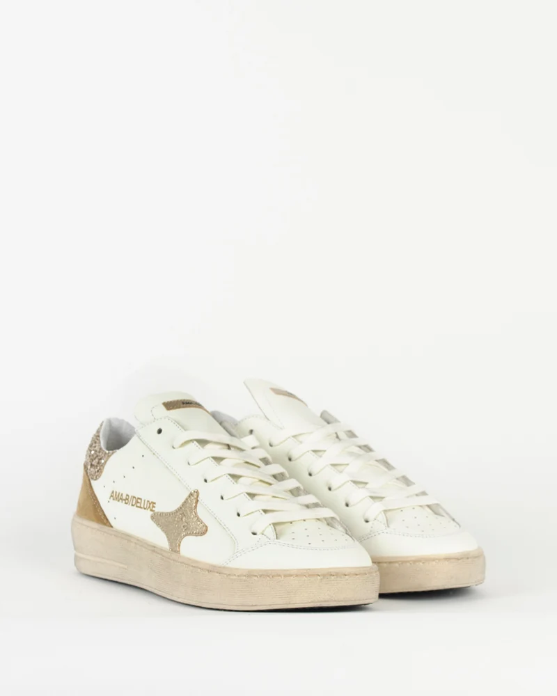 Baskets ama brand women