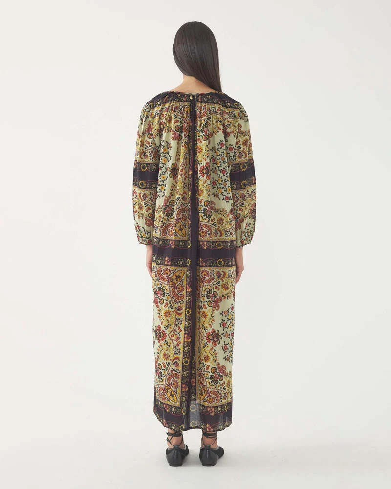 Robe antik batik
